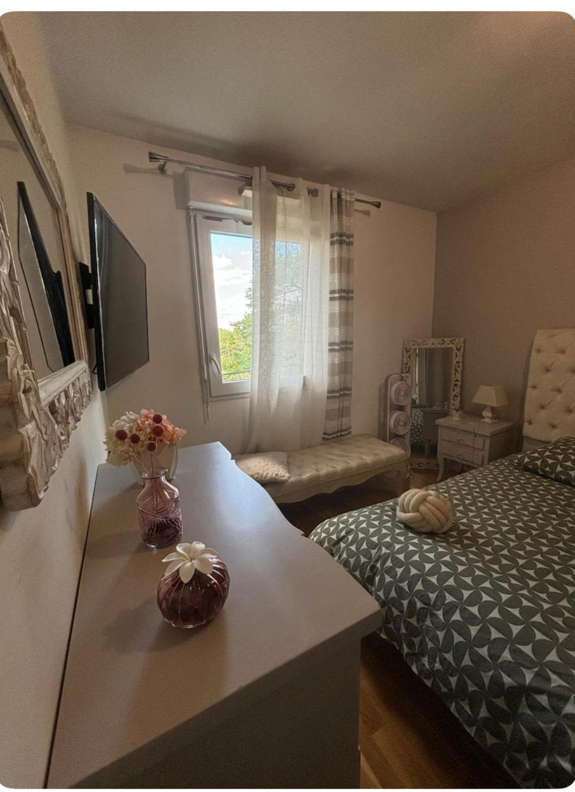Logement A Cote De L'Aeroport Orly Athis-Mons Exterior photo